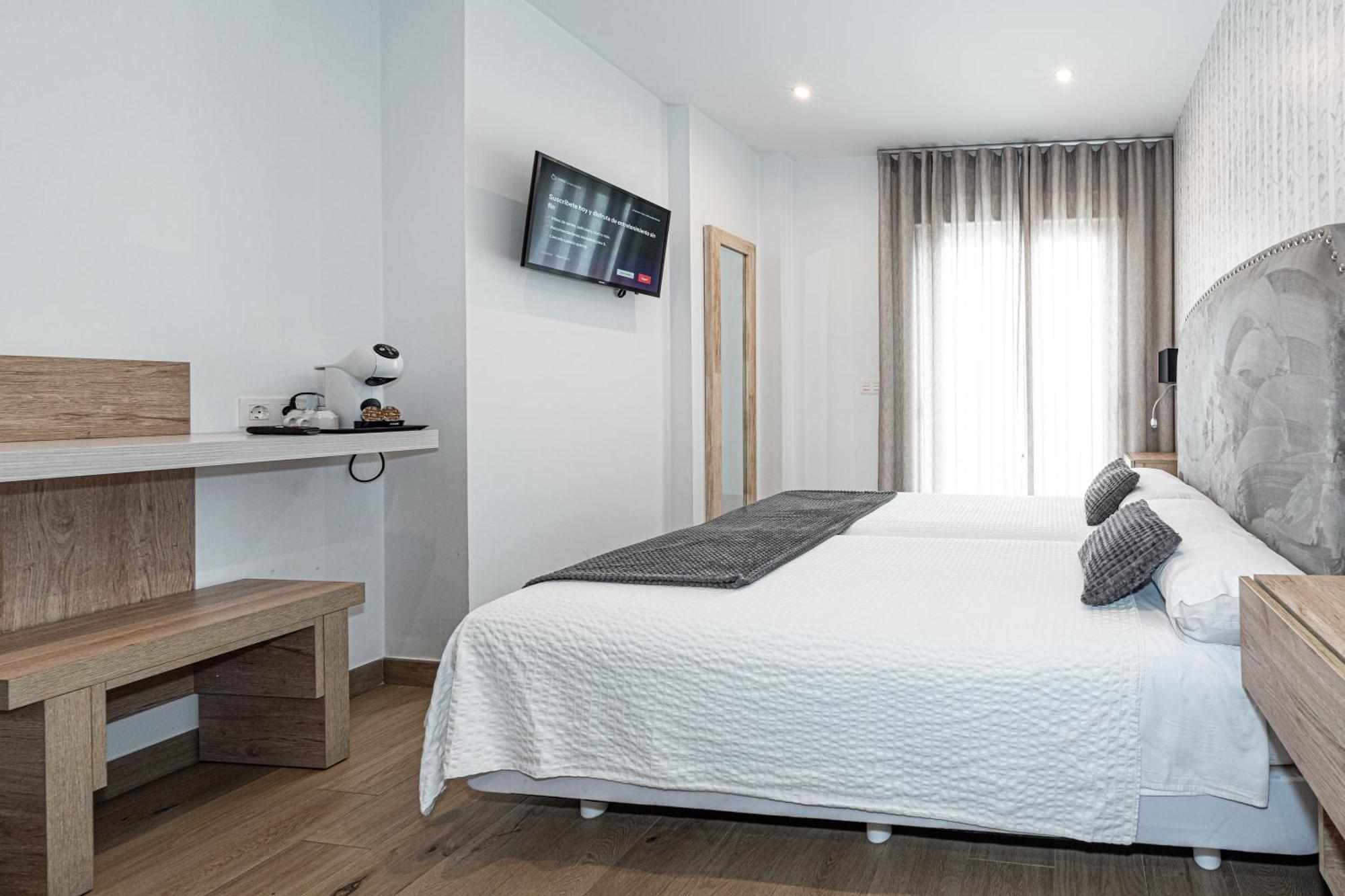 Hostal Boutique Aurora Нерха Экстерьер фото