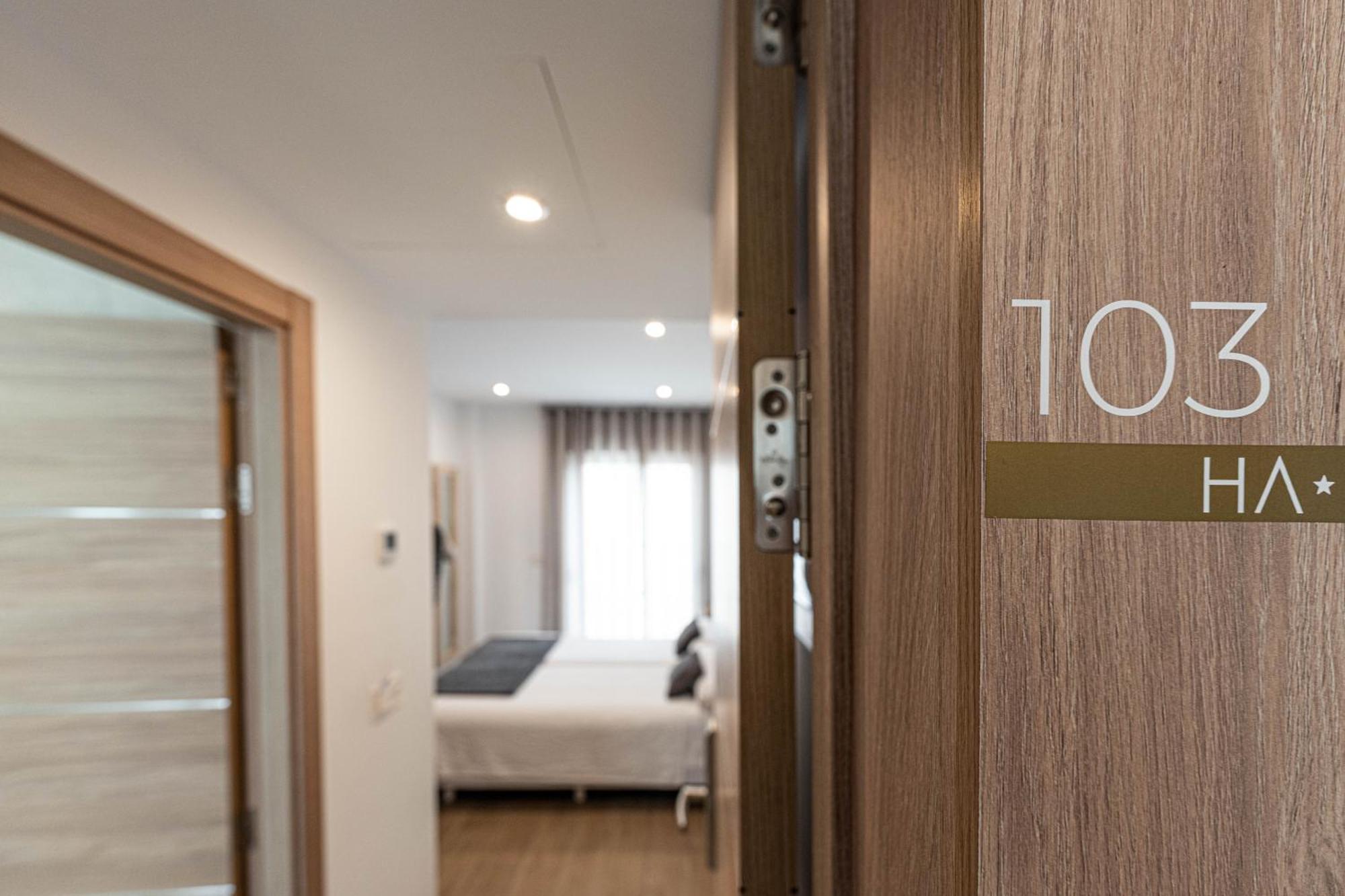 Hostal Boutique Aurora Нерха Экстерьер фото