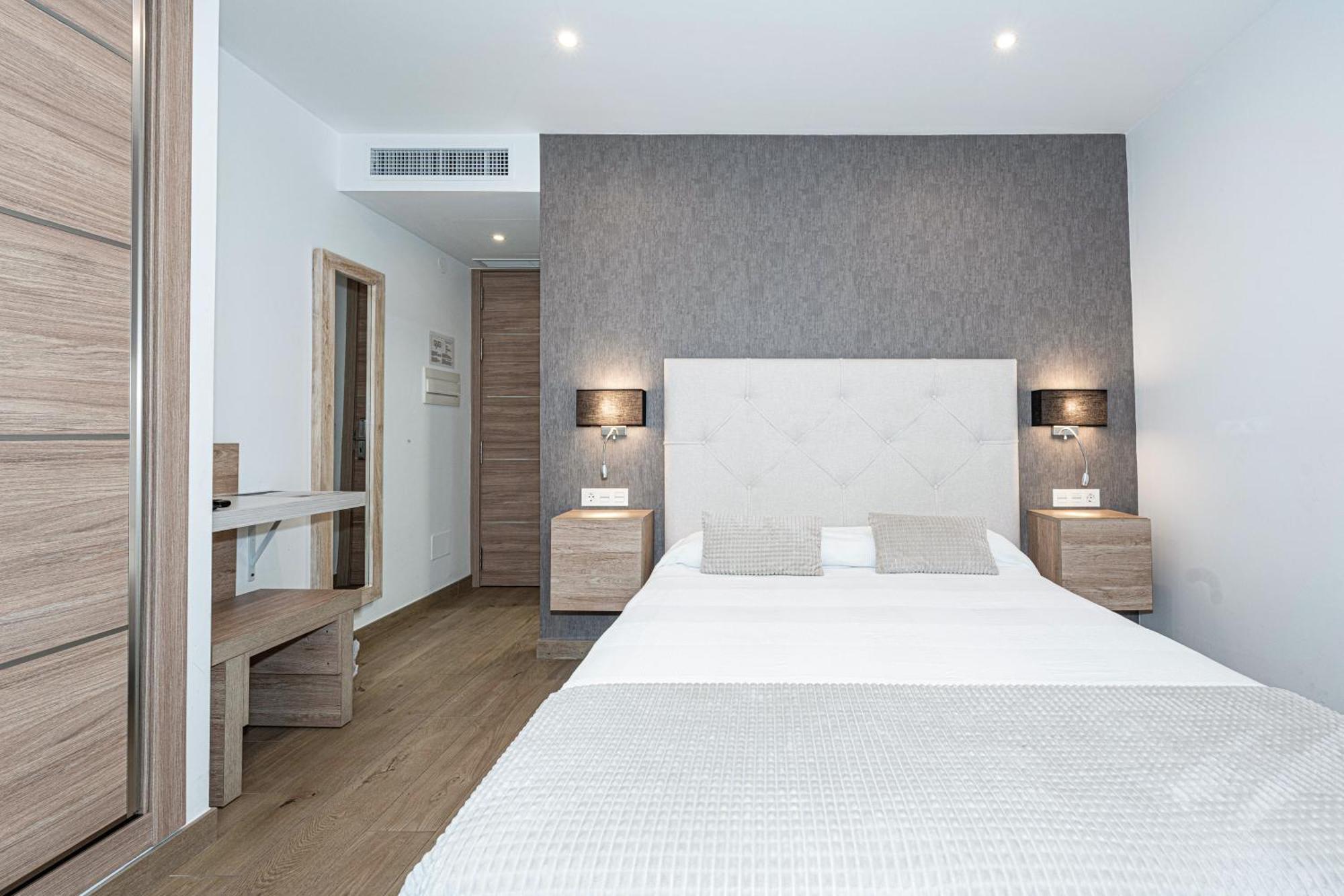 Hostal Boutique Aurora Нерха Экстерьер фото